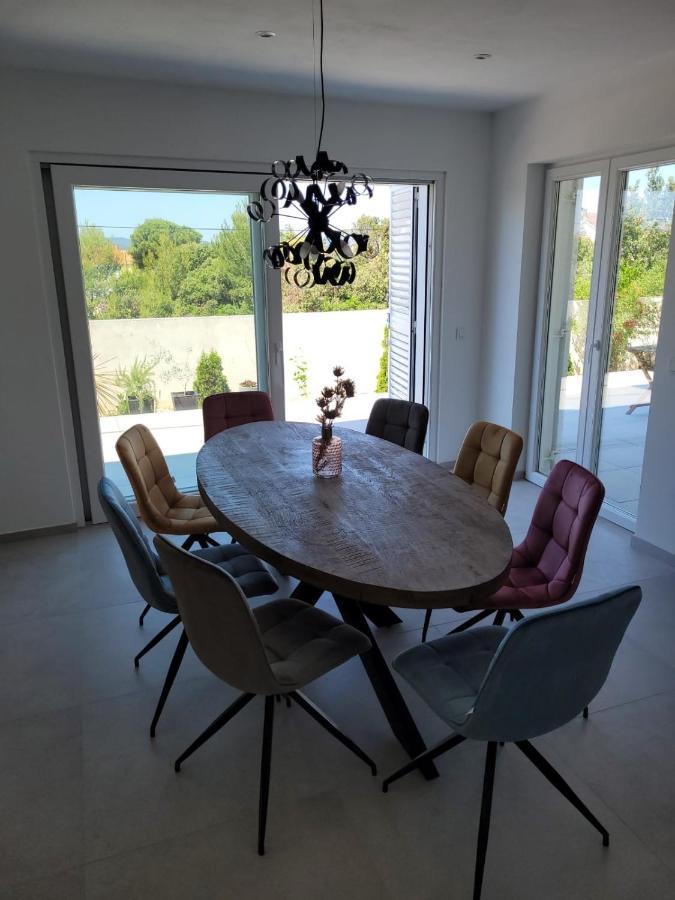 Haus Dalmatia With Heated Pool Lägenhet Bibinje Exteriör bild