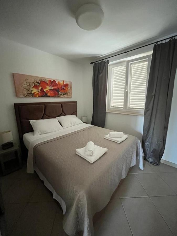 Haus Dalmatia With Heated Pool Lägenhet Bibinje Exteriör bild