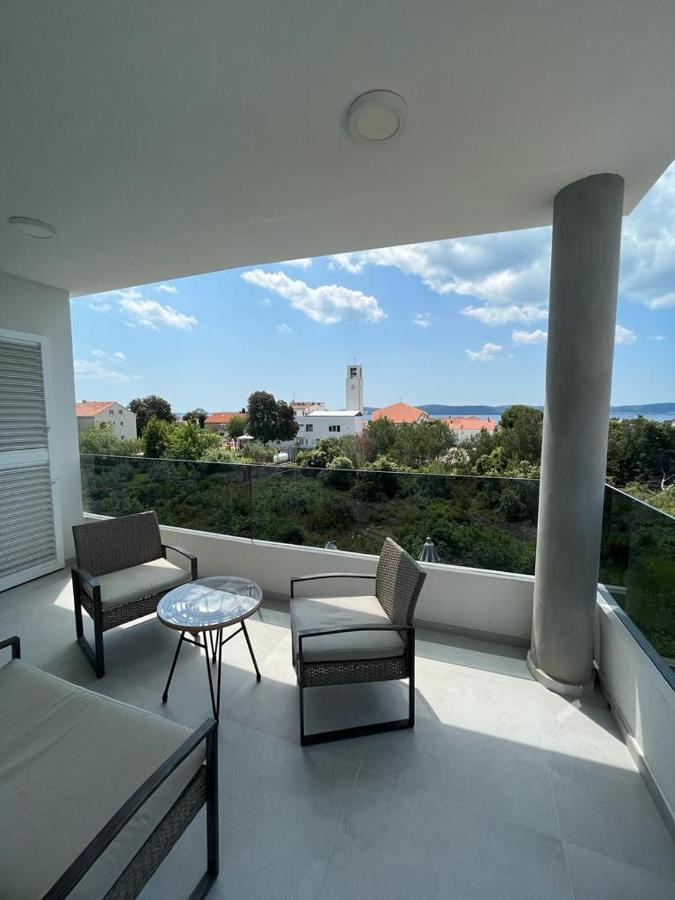 Haus Dalmatia With Heated Pool Lägenhet Bibinje Exteriör bild